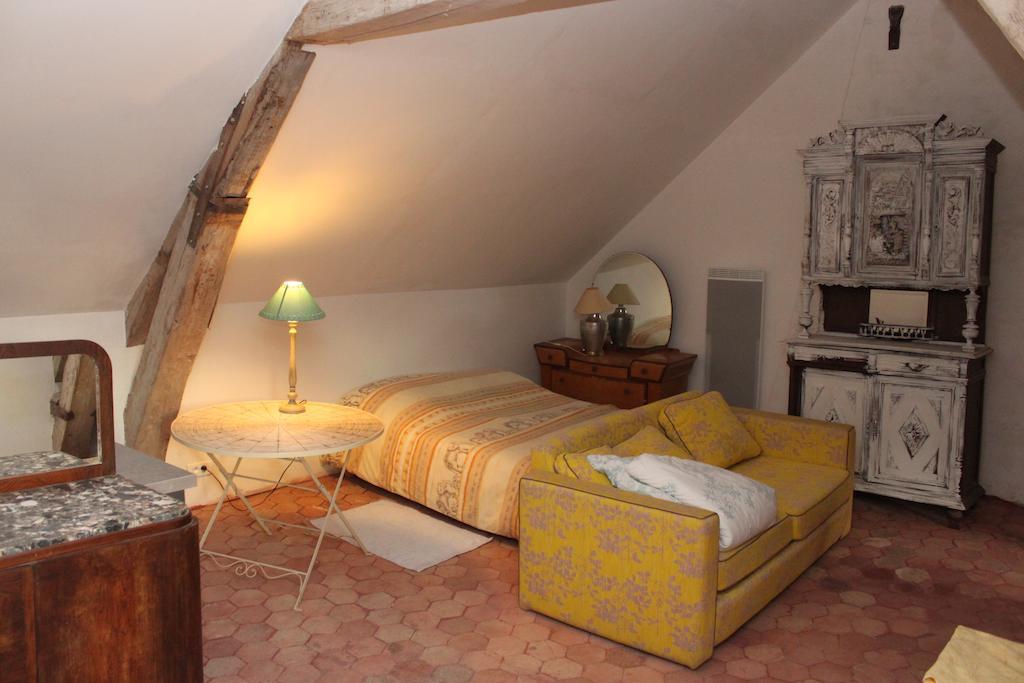 A La Ferme De La Joie - Chambres D'Hotes Chevannes  Ruang foto